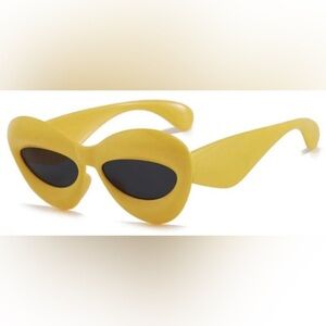 Yellow different Retro shades !! 🐝